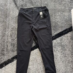 NEW Cuts AO Jogger - Black - Large